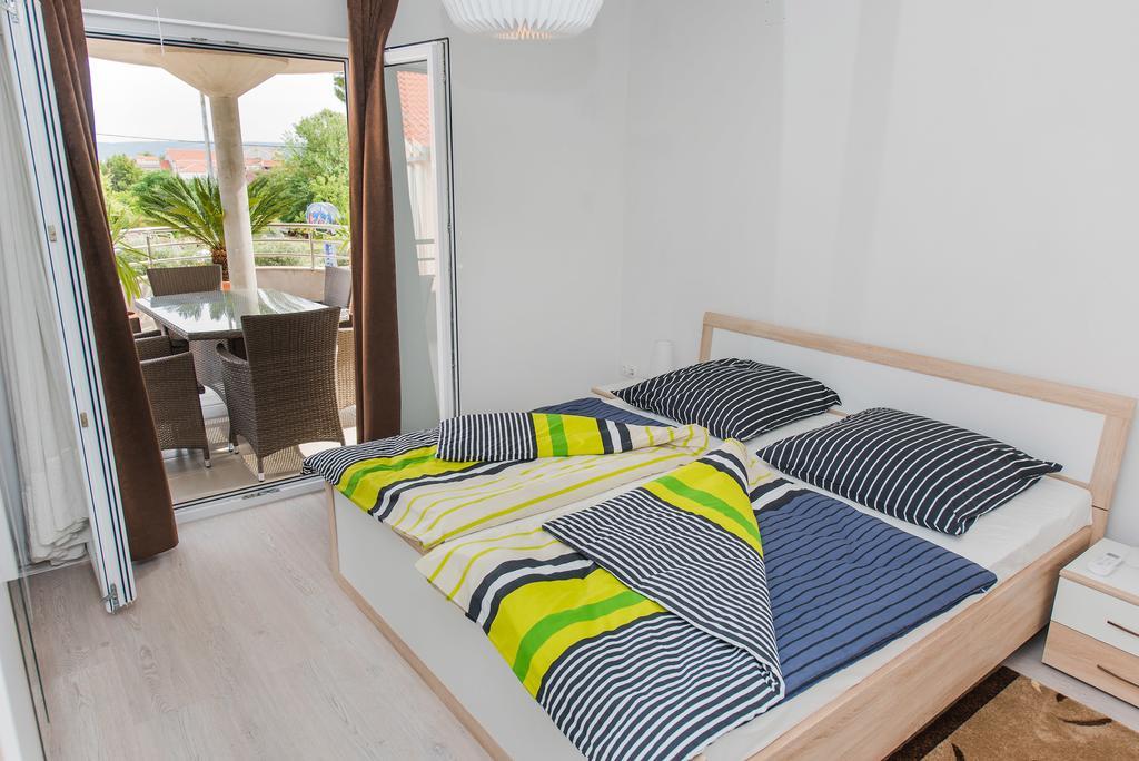 Apartment Grabovac Kaštela Habitación foto